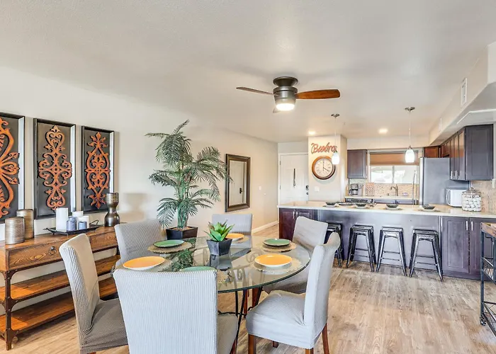 Walkable Waterfront Oasis W/ London Bridge Views! Сasa de vacaciones Lake Havasu City