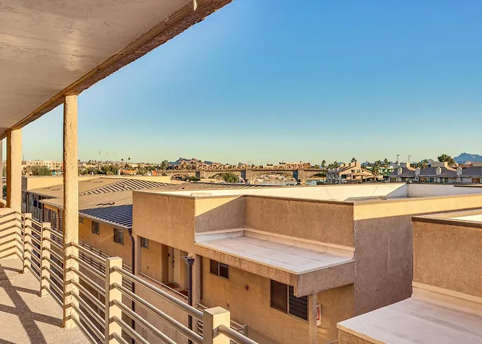 Сasa de vacaciones Walkable Waterfront Oasis W/ London Bridge Views! *