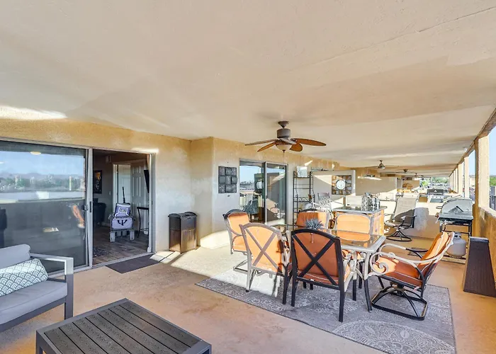 Сasa de vacaciones Walkable Waterfront Oasis W/ London Bridge Views!