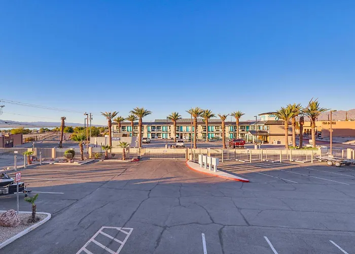 Walkable Waterfront Oasis W/ London Bridge Views! Сasa de vacaciones Lake Havasu City