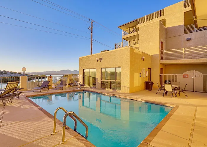 Сasa de vacaciones Walkable Waterfront Oasis W/ London Bridge Views! Lake Havasu City